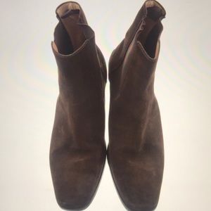 Tod’s suede boots